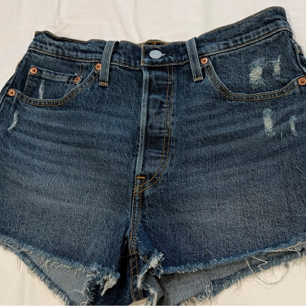 Levi’s 501 Distressed Cutoff Denim Shorts Women’s Size W29 High Rise Frayed Hem - Picture 4 of 11